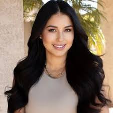 Patricia Rouse's Instagram, Twitter & Facebook