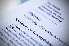 Objective Headline Summary Or Profile Which Do You Put On Your Resume Career Tipster Career Development Education