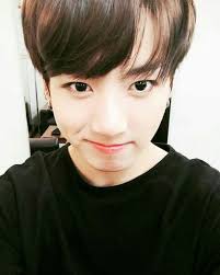 Round Robin Hug, Suho and V Turns Talking about this in Backstage MAMA!