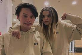 Первая любовь по имени юля, миллионер в 18 лет: Dozhdalis Danya Milohin I Yulya Gavrilina Podtverdili Otnosheniya Popcake