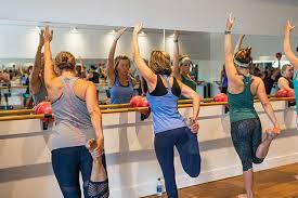 After a back injury, berk began combining her normal ballet routines with her rehabilitative therapy exercises and formed what we know today as barre. Class Descriptions Downtown Barre