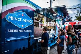 The concept for this food truck comes from the prince of venice himself, emanuele filiberto of savoy, who is the son of the last reigning king of italy. The Grandson Of Italy S Last King Owns A Pasta Food Truck In L A La Cucina Italiana