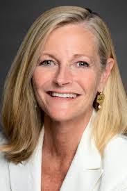 Hali Raines's Instagram, Twitter & Facebook