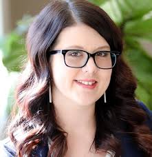 We're back again celebrating the women that make Cleo 💙 Meet Dinda  Calista, Head of Product Growth. Dinda's all about growth in her career  path, too: she started in Analytics, and climbed