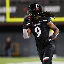 Your best source for quality cincinnati bearcats news, rumors, analysis, stats and scores from the fan perspective. Cincinnati Bearcats Football Season In Review Arquon Bush Down The Drive