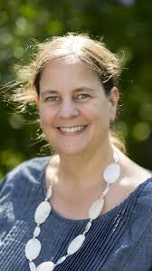 High Impact Practices Spotlight Series: Service and Community-Engaged  Learning