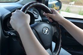 Selain kemahiran mengawal stereng dan tumpuan, kereta harus berada dalam keadaan baik terutama bahagian enjin. Facebook