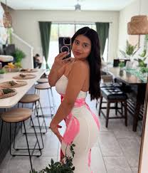 𝓚𝓪𝓽𝓮𝓻𝓲𝓷𝓷𝓮 𝓥𝓪𝓼𝓺𝓾𝓮𝔃 (@katevz_20) • Threads, Say more