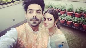 Aparshakti khurana and ronjini chakraborty. Dangal Actor Aparshakti Khurana And Wife Aakriti Are Soon To Be Parents Couple Pregnant With The First Child Report