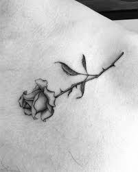 1001 Ideas And Inspiring Pictures On The Subject Of Roses Tattoo Tattoo Ideas Inspiring Pictures Roses Rose Tattoos Small Rose Tattoo Rose Tattoo