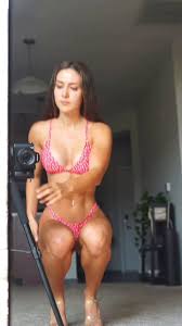 @FemaleMuscleFa1s video Tweet