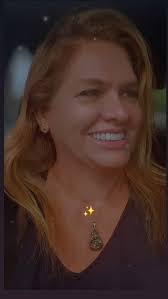 Reel by Ana Maria Pohl (@anamariaipohl) · December 24, 2024