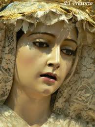 LA VIRGEN MARIA NUESTRA REINA Y MADRE