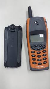 Paus dan hiu 1. Ericsson R250S Pro ...