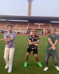 Op instagram deelt hij een foto van hem en zijn nieuwe vriendin, sophia mason. Bekijk Hier De Videoclip Van Mas Mas Mas Van Rolf Sanchez Met Zijn Vriendin Als Danseres Running Rolf Sports