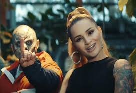 Ma czwórke młodszego rodzeństwa, brata krzysztofa i dwie siostry, aleksandrę i alicję. Ewelina Lisowska Wyglada Jak Ariana Grande Promienieje W Jednym Wideo Z Kaenem Eska Pl