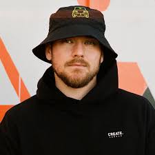 Exclusive Booking Agency for goddard.