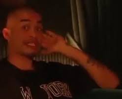 Tinapos ni Rampage Jackson ang kanyang stream kasama si Sneako matapos  malaman na ang kanyang anak na si Raja ay pinabagsak ang isang pro wrestler  at muntik na itong mapatay : r/ufc