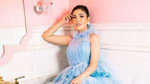 On 26 september 2012, nindy gave birth to her first child, a boy called abhirama danendra harsono. Gegara Diselingkuhi Berat Badan Nindy Ayunda Sempat Turun Drastis Sampai Disangka Pakai Narkoba Herstory