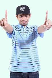 Haha kelakar jgk melissa nyayi. Ariz Terbaik Dari Ladang Hiburan Mstar