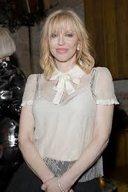 Видео july 7 2020 courtney love канала erika meyer. Courtney Love Posts Throwback Photos With Drew Barrymore Asks Fans To Come Up With A Caption