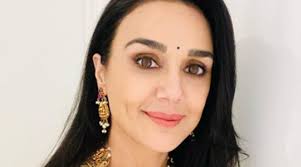 Preity Zinta is 'burning' all the desserts and mithais in this new workout  video; watch