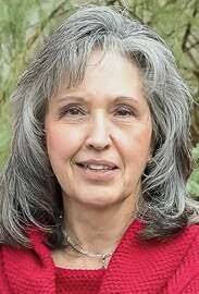 Doris Novak's Instagram, Twitter & Facebook