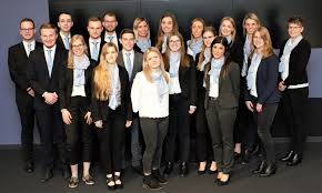 Freischaltung für mindestens eines der unterstützten. Berufsbegleitendes Studium Vr Bank Main Kinzig Budingen Eg Gratuliert Zahlreichen Mitarbeiterinnen Und Mitarbeitern Zum Erfolgreichen Studienabschluss Erlensee Aktuell