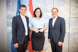 Da gehen wir lieber nach polen oder in die niederlande. Elisabeth Kostinger Twitterissa Besuch Aus Der Heimat Der Neue Obmann Der Karntner Volkspartei Lr Martin Gruber Lr Ulrich Zafoschnig Haben In Karnten Viel Vor Ich Freue Mich Im Bereich Der Landlichen