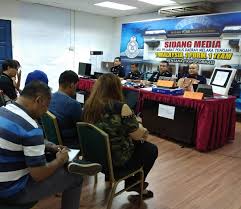 Ibu pejabat polis daerah melaka tengah 75561 melaka tengah melaka. Sidang Media Ydh Ketua Polis Daerah Polis Melaka Tengah Facebook
