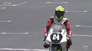 14 yaşındaki i̇spanyol motosiklet sürücüsü hugo millan, pazar günü motorland aragon'da düzenlenen european talent cup yarışında meydana gelen kazada hayatını kaybetti. 2021 Estoril Round 1 Race Fim Moto3 Junior World Championship Youtube