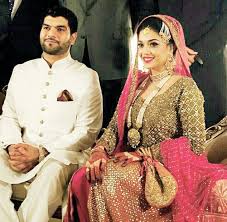 Sanam Jung S Wedding Picture 14 Fashion And Showbiz Magazine Pakistan Bridal Dress Design Pakistani Bridal Nikah Dress