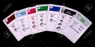 Las cartas de acción permiten a los jugadores cobrar renta y hacer negocios. River Falls Wisconsin Enero 28 2015 Una Coleccion De Siete Cartas De Monopoly Monopoly Se Remonta A Principios Del Siglo Xx Fotos Retratos Imagenes Y Fotografia De Archivo Libres De Derecho Image 35831136