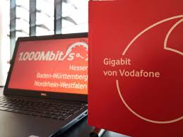 Calculator pentru a converti banii în euro (eur) la şi din leu românesc (ron) folosind rate de schimb actualizate la zi. Vodafone Verschleudert 1 000 Mbit S Wer Braucht So Viel Bandbreite