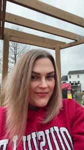 Amanda Freeman Cloyd (@funmamacloyd)