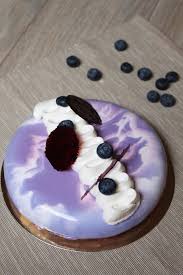Voila Une Nouvelle Recette L Entremets Vanille Et Myrtilles Avec Un Insert Creme Brulee Vanille Tonka Et Une Gelee De Myrtilles Dessert Myrtille Gourmandise