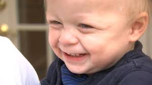 WJLA-092415-BabyKissedByPopeFrancis