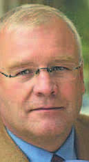 STICHWORT »ÄRZTEPFUSCH« _S. 372 DIE DEUTSCHE KRANKHEIT _S. 373 BEIHILFE ZUR  SELBSTTÖTUNG _S. 374 PKV-DISKUSSION _S. 376 WARN