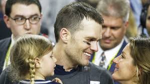 Tom brady's son benny isn't into sports Tom Brady Gisele Bundchen Their Kids Sweetest Super Bowl Pics Hollywood Life