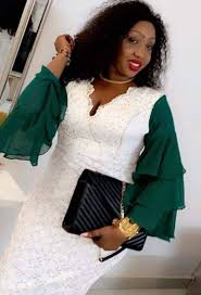 Tous les décès depuis 1970, évolution de l'espérance de vie en france, par département, commune, prénom et nom de famille ! Pin By Atsechimene On Tenue Africaine African Fashion Dresses African Dresses Modern African Dress