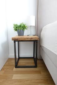 Diy Nachttisch Selber Bauen Aus Alten Holzbohlen Careelite Nachttisch Selber Bauen Industriedesign Hauser Diy Nachttisch