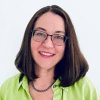 Scarlet Decker's Instagram, Twitter & Facebook