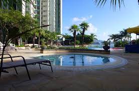 Kaling chau kendi zaman tünelinde bir video paylaştı — cedrick yuk ve yuk sze yuen ile birlikte 海怡半島三期游泳池'da. æµ·æ€¡åŠå²› Wikiwand