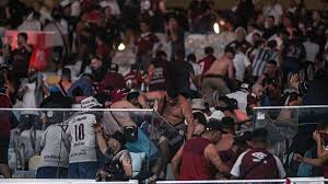 ¡Escándalo en Brasil! Represión policial a hinchas de Lanús en el Maracaná - Imagen principal del artículo
