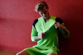 Reds boss jurgen klopp has been looking for an alternative to current stopper simon mignolet since arriving at. Who Is Loris Karius Liverpool New Boy Profiled As Reds Complete Move For Mainz Keeper Mirror Online