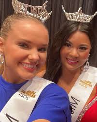 Madison Belk (@anxietyawarenesswithmads) • Instagram photos and videos