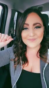 Nikki Mcelroy's Instagram, Twitter & Facebook