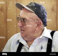 Farmer Billy Hindman speaks at FPL Energy's Stateline Wind Project site