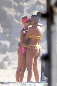 Neymar Mom Nudes - 59 photos