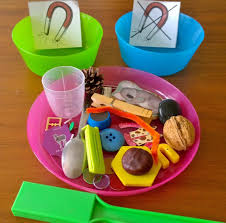 Petite Experience Magnetique Aimante Ou Pas Materiel Educatif Montessori Sciences En Maternelle Experience Scientifique Enfant